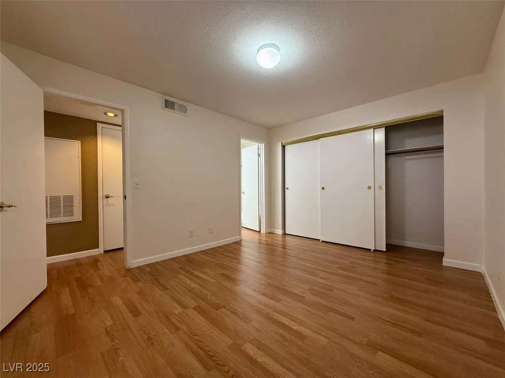 7570 Flamingo, Las Vegas, NV 89147