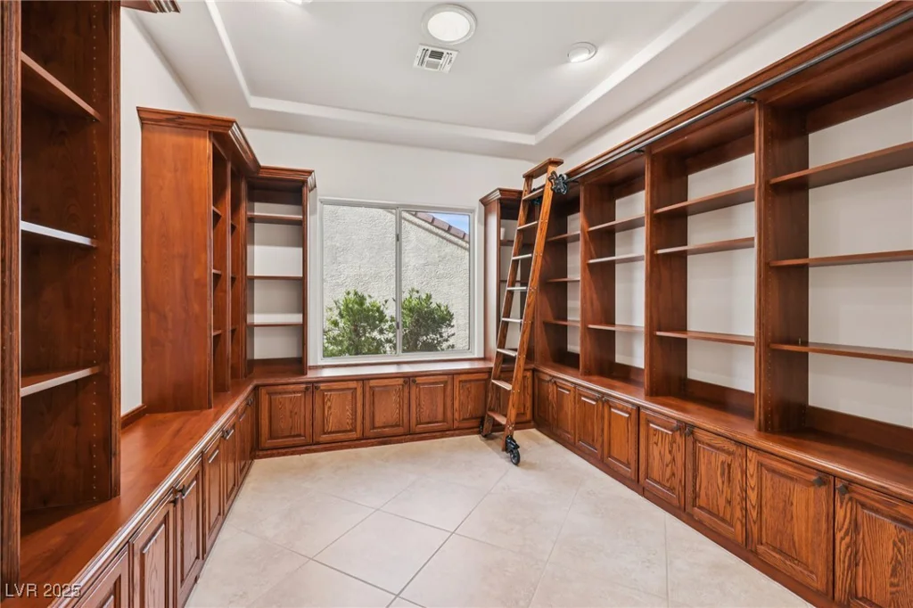 1691 Wellington Springs, Henderson, NV 89052