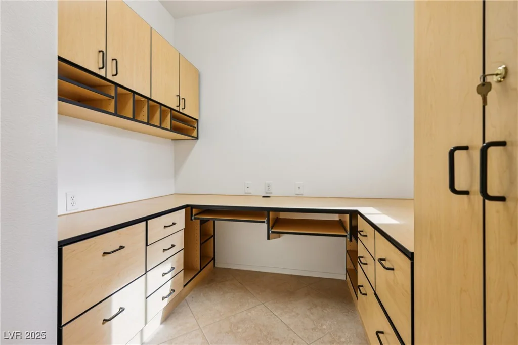 1691 Wellington Springs, Henderson, NV 89052