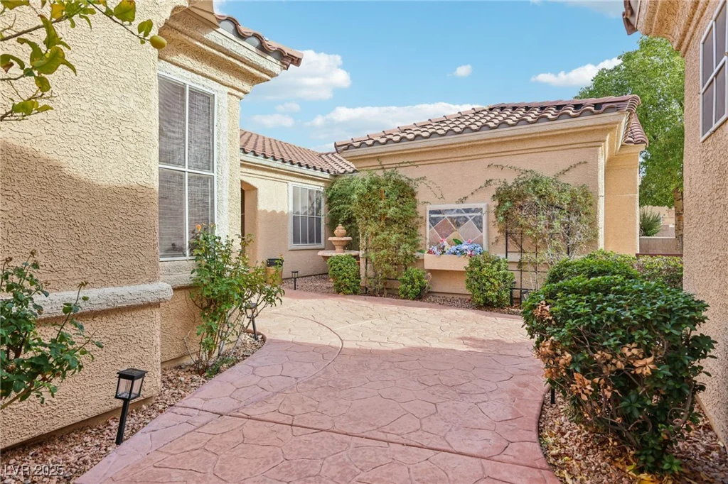 1691 Wellington Springs, Henderson, NV 89052