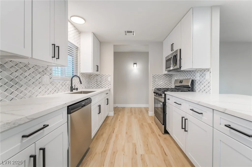 117 Juniper, Henderson, NV 89015