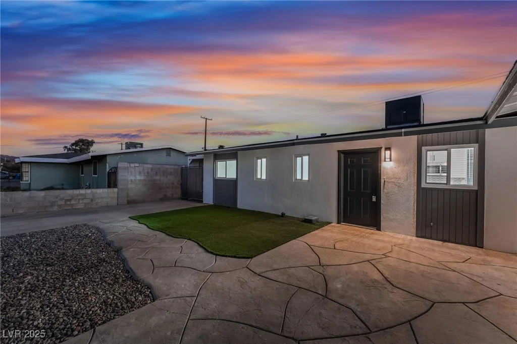 117 Juniper, Henderson, NV 89015