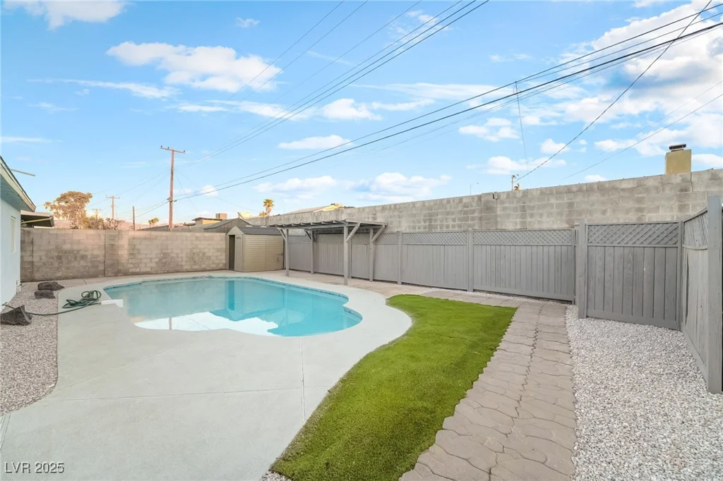 117 Juniper, Henderson, NV 89015