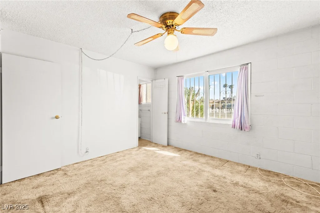 970 Laramore, Las Vegas, NV 89119