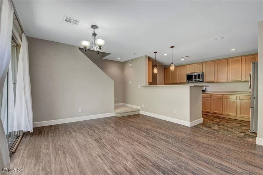 10804 Mason Hill, Las Vegas, NV 89166