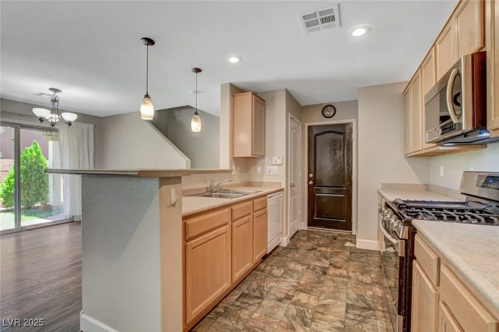 10804 Mason Hill, Las Vegas, NV 89166