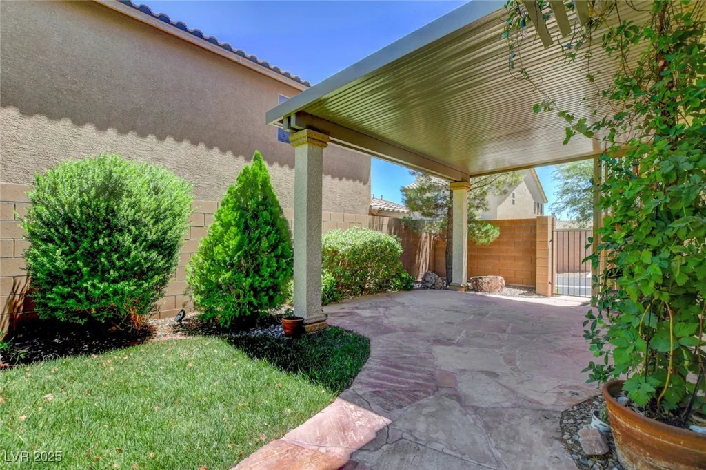 10804 Mason Hill, Las Vegas, NV 89166