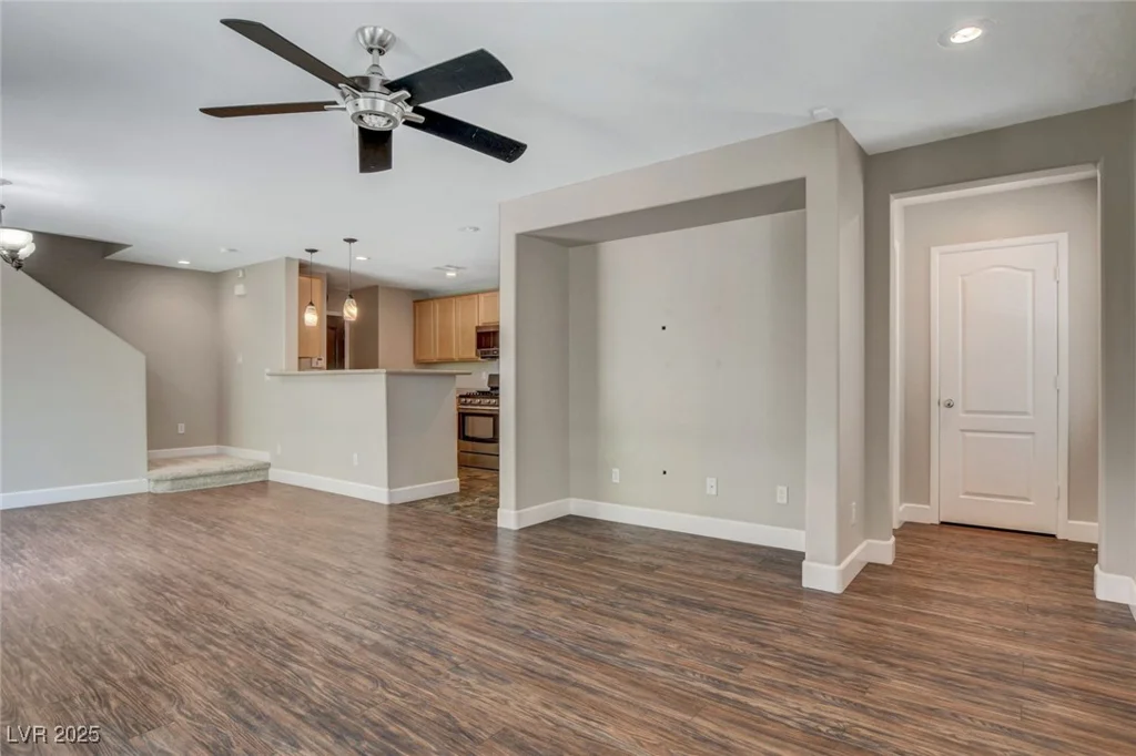 10804 Mason Hill, Las Vegas, NV 89166