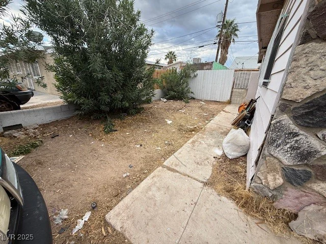 1905 Walker, Las Vegas, NV 89106