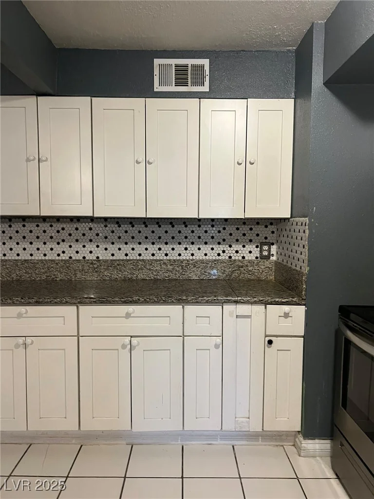 1905 Walker, Las Vegas, NV 89106