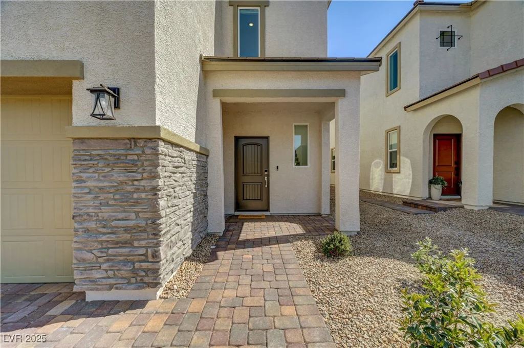 9929 Lost Horse, Las Vegas, NV 89178