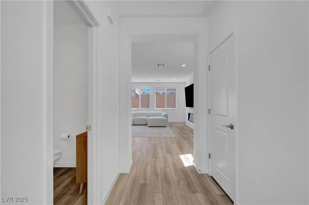 9929 Lost Horse, Las Vegas, NV 89178