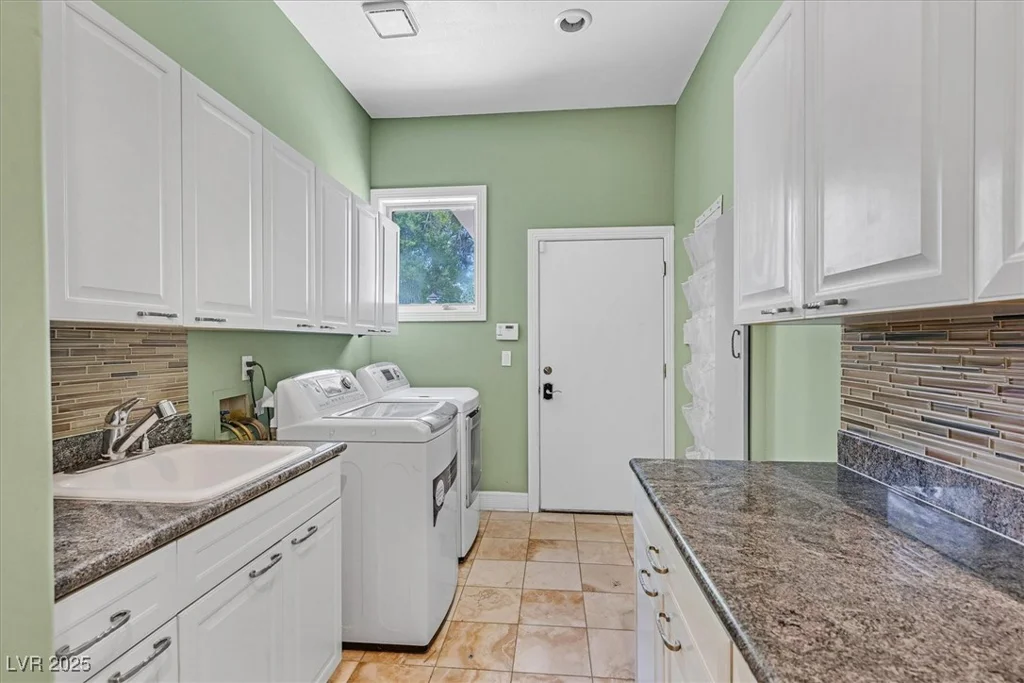 3372 Westwind, Las Vegas, NV 89146