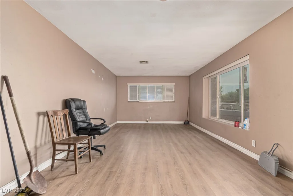 520 Leonard, Las Vegas, NV 89106