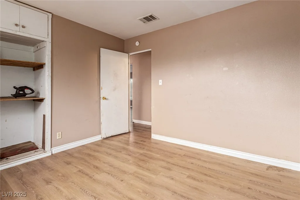 520 Leonard, Las Vegas, NV 89106