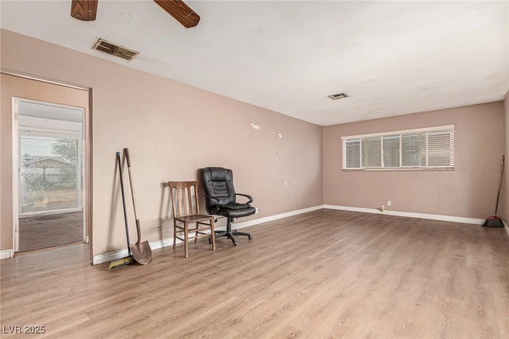 520 Leonard, Las Vegas, NV 89106