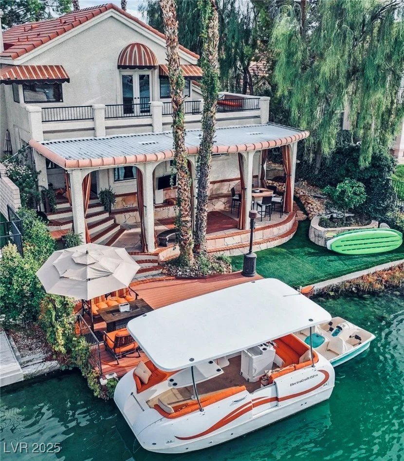 3161 Waterside, Las Vegas, NV 89117