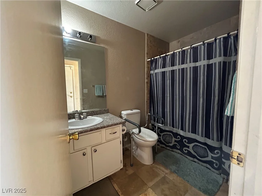 5617 Open, Las Vegas, NV 89118