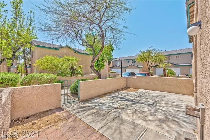 5617 Open, Las Vegas, NV 89118