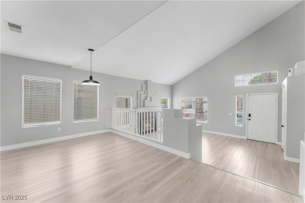 3695 Funston, Las Vegas, NV 89129