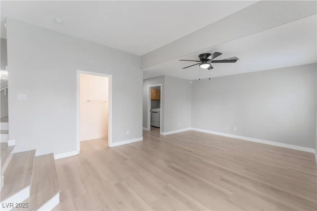 3695 Funston, Las Vegas, NV 89129