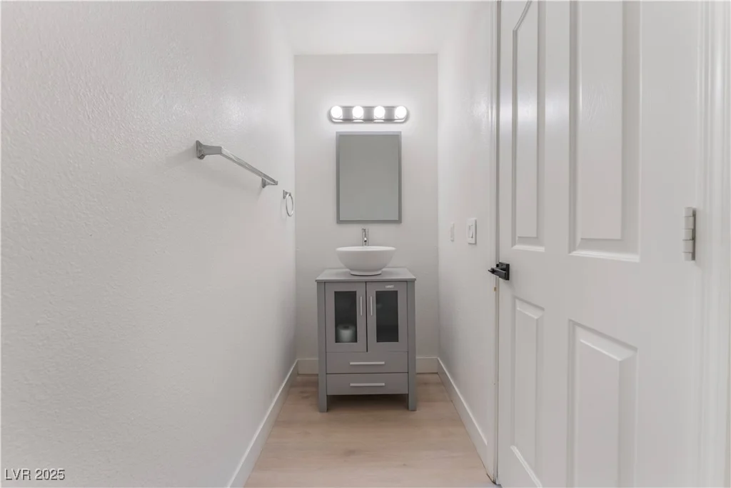 3695 Funston, Las Vegas, NV 89129