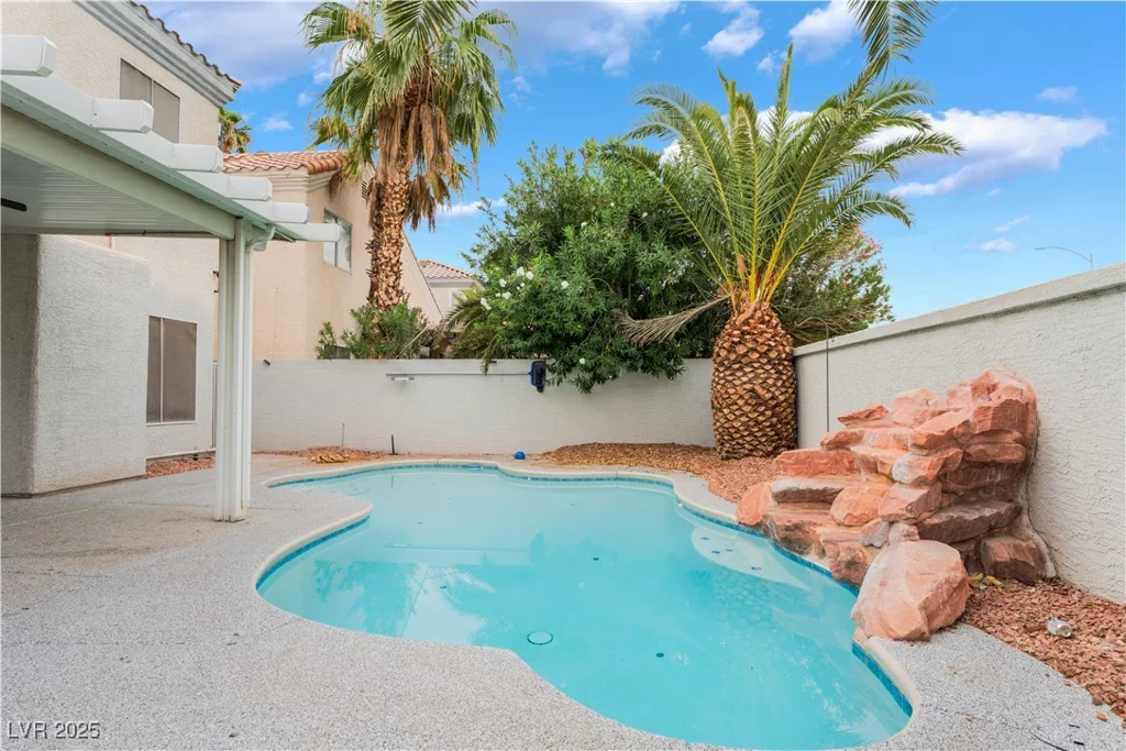 3695 Funston, Las Vegas, NV 89129