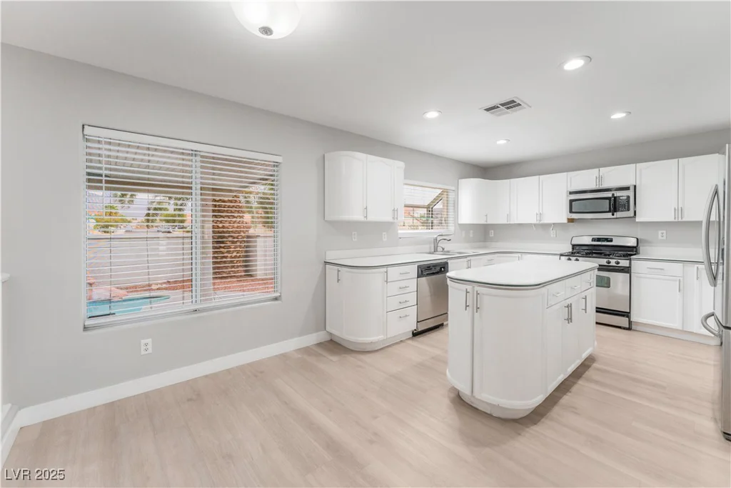 3695 Funston, Las Vegas, NV 89129