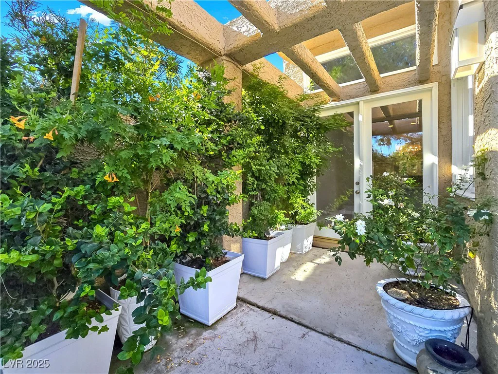 5008 Shoal Creek, Las Vegas, NV 89113