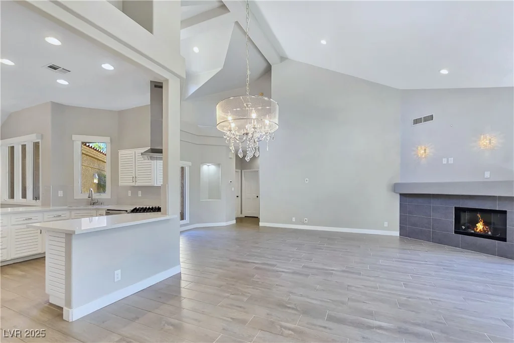5008 Shoal Creek, Las Vegas, NV 89113
