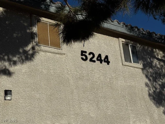 5244 Mandalay Springs, Las Vegas, NV 89120
