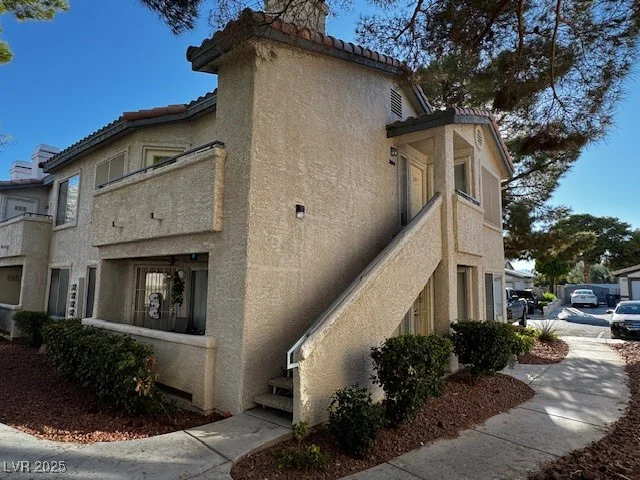 5244 Mandalay Springs, Las Vegas, NV 89120