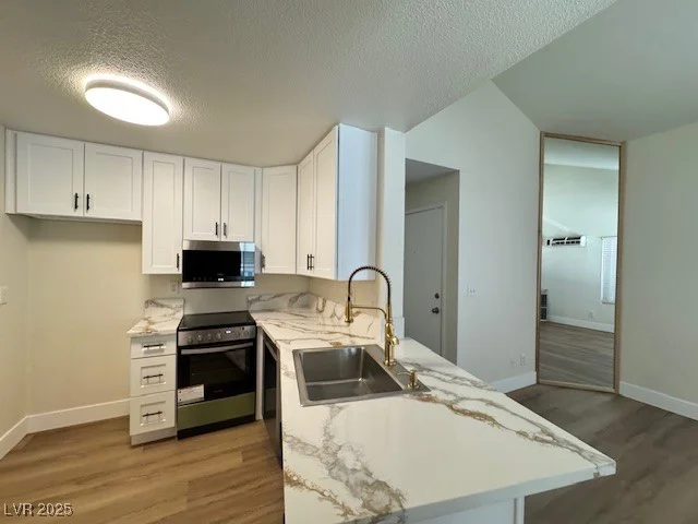 450 Elm, Las Vegas, NV 89169
