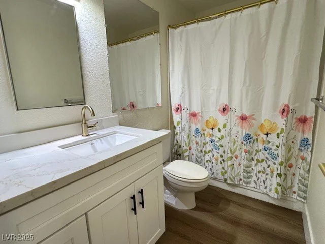 450 Elm, Las Vegas, NV 89169