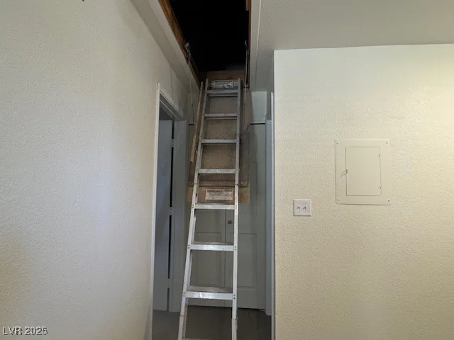 450 Elm, Las Vegas, NV 89169