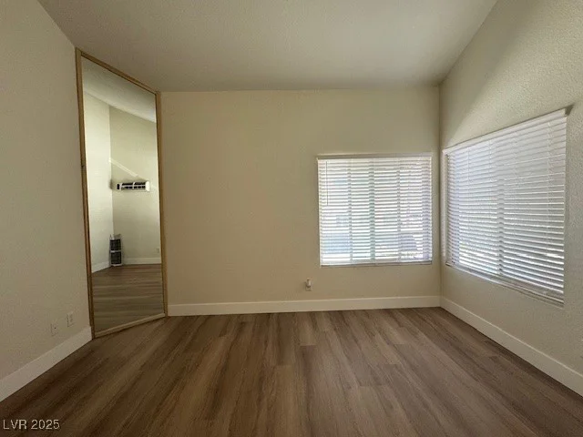450 Elm, Las Vegas, NV 89169