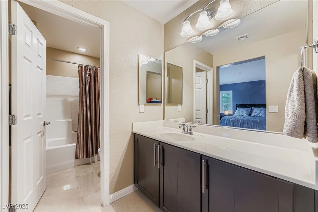 5568 Trilling Bird, Las Vegas, NV 89135