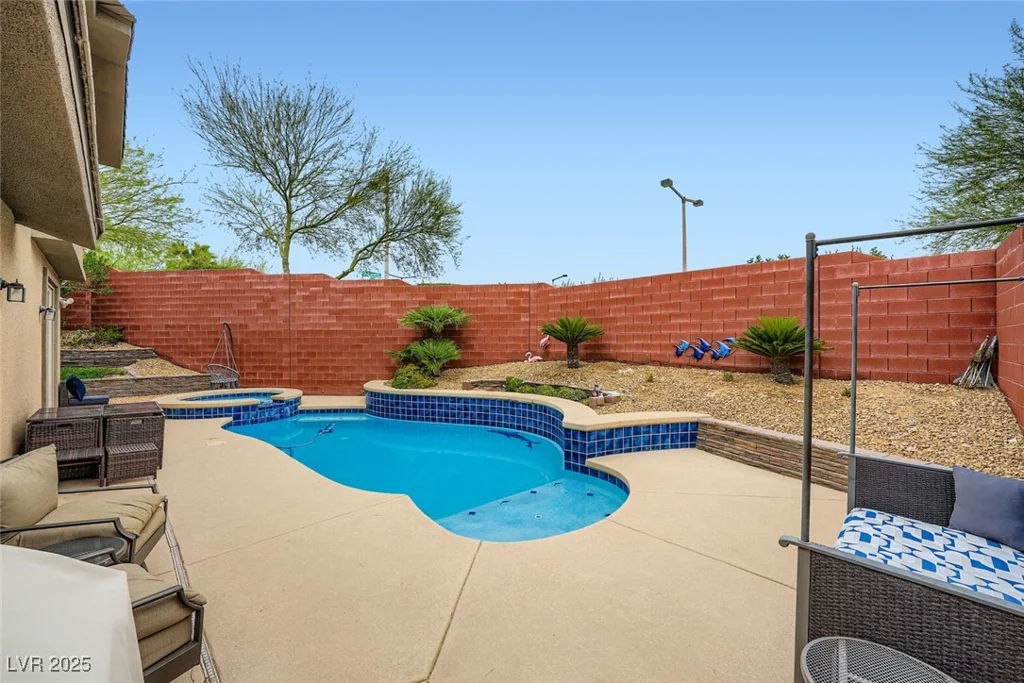 5568 Trilling Bird, Las Vegas, NV 89135