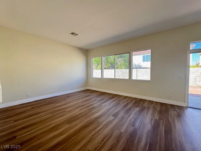 570 Curtin, Las Vegas, NV 89123