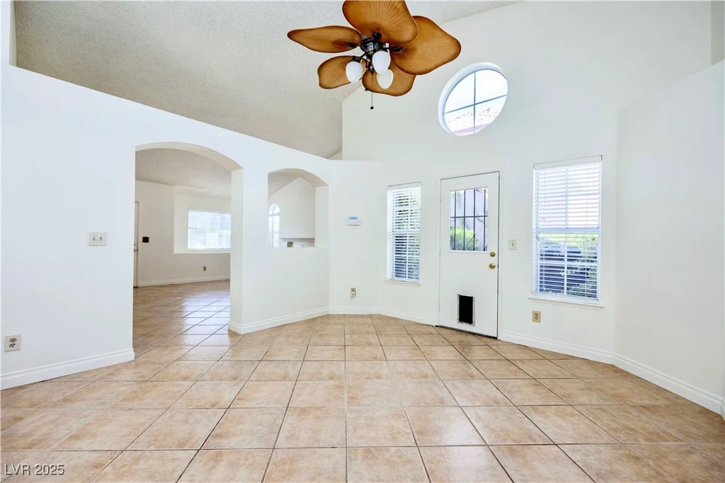 2208 Ladue, Las Vegas, NV 89128