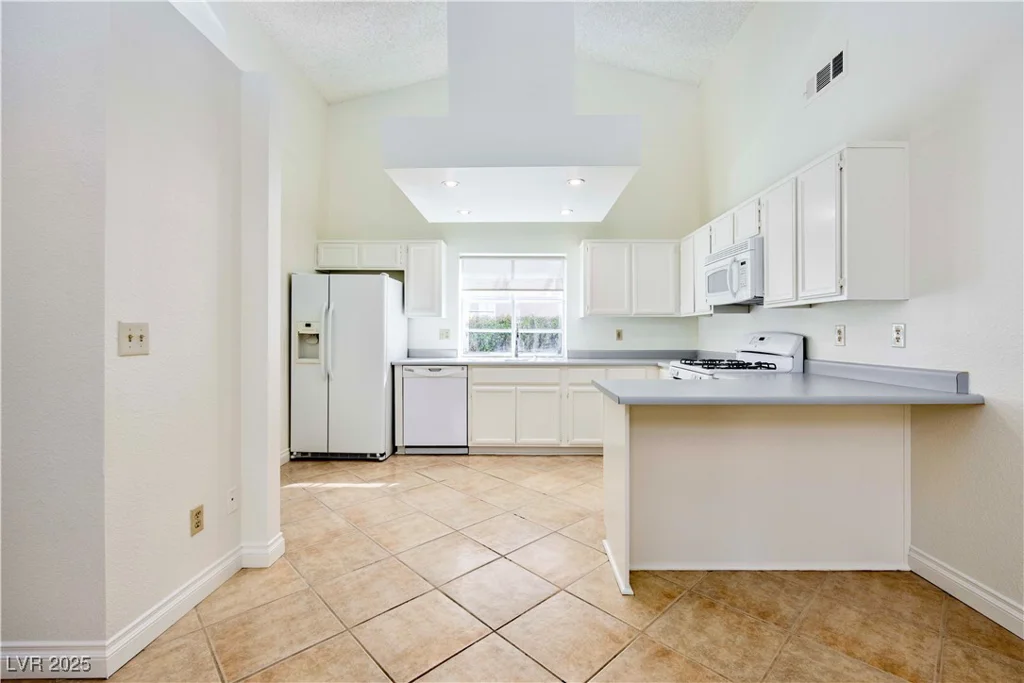 2208 Ladue, Las Vegas, NV 89128