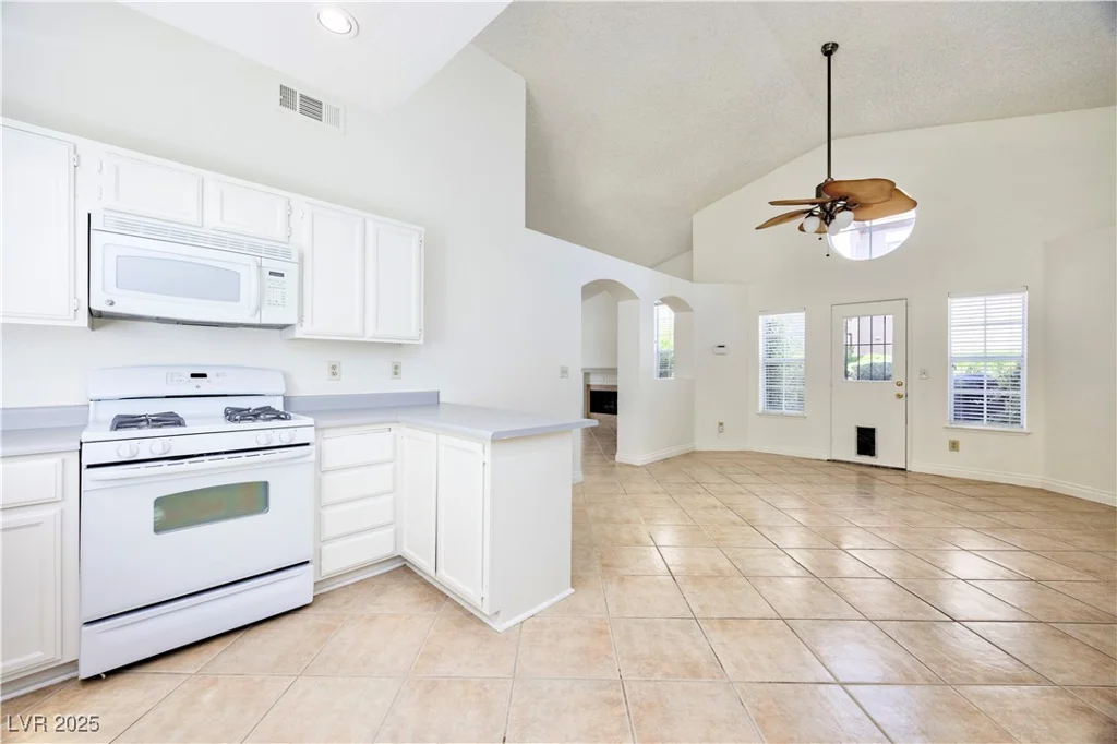 2208 Ladue, Las Vegas, NV 89128