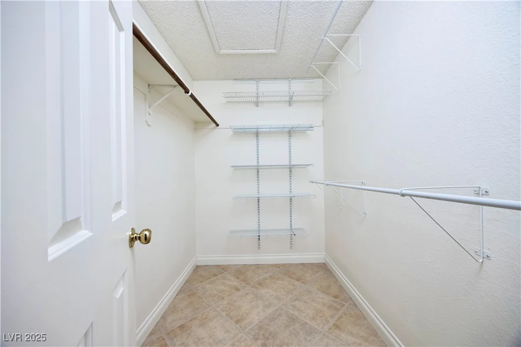 2208 Ladue, Las Vegas, NV 89128