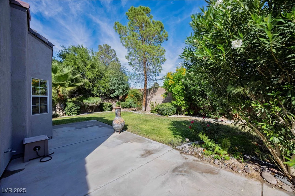 2208 Ladue, Las Vegas, NV 89128