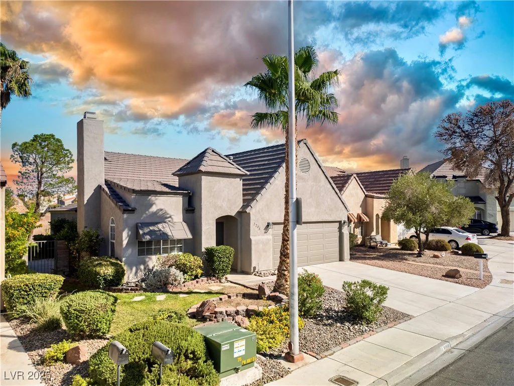 2208 Ladue, Las Vegas, NV 89128