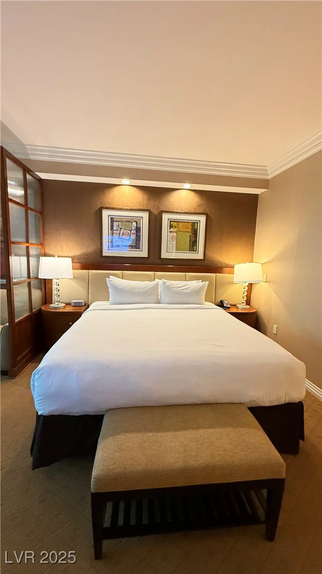 135 Harmon, Las Vegas, NV 89109