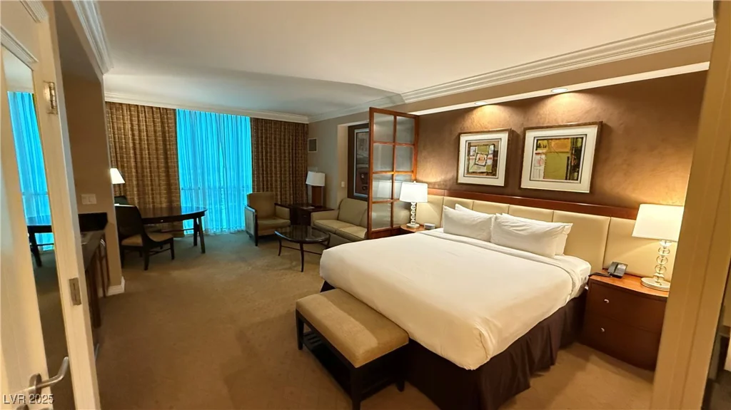 135 Harmon, Las Vegas, NV 89109