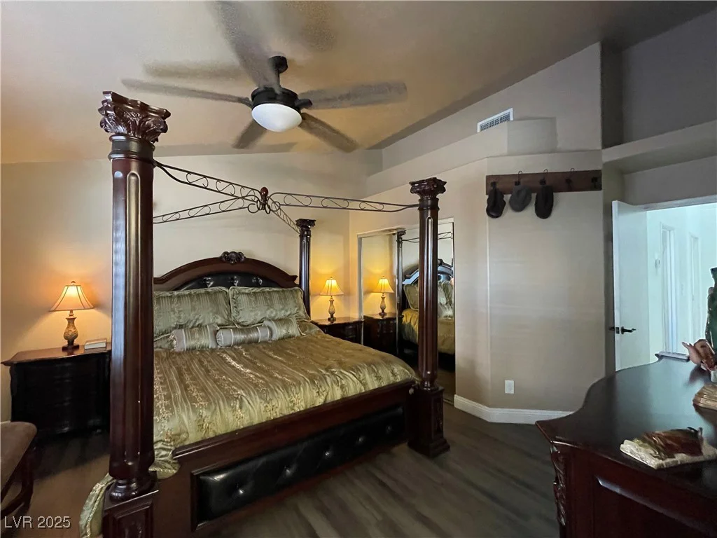 1135 Carefree Peak, Las Vegas, NV 89110