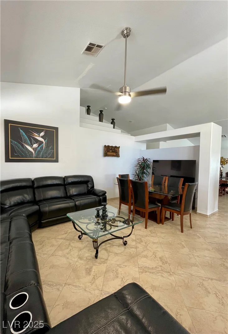 1135 Carefree Peak, Las Vegas, NV 89110