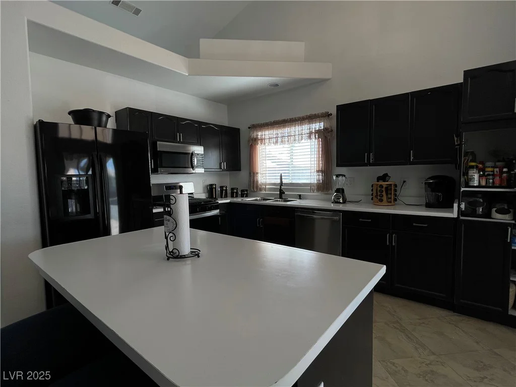 1135 Carefree Peak, Las Vegas, NV 89110